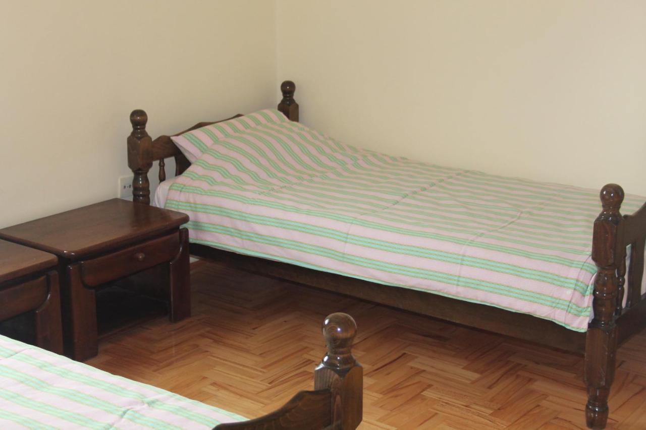 Hostel Teresianum 알렉시나츠 외부 사진